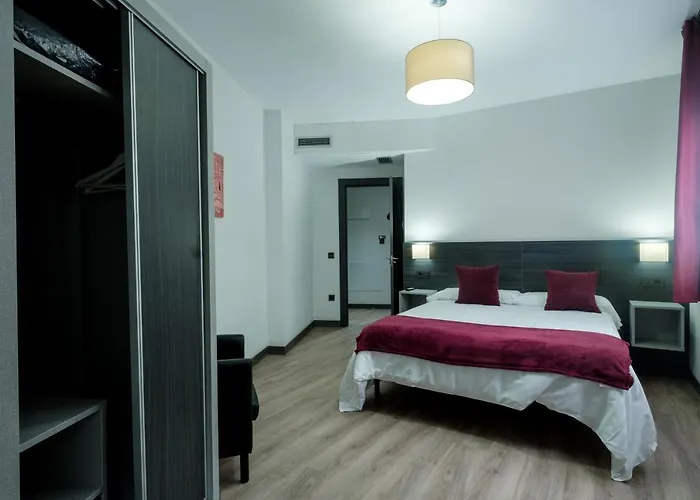Capua Apartmanhotel Gijón