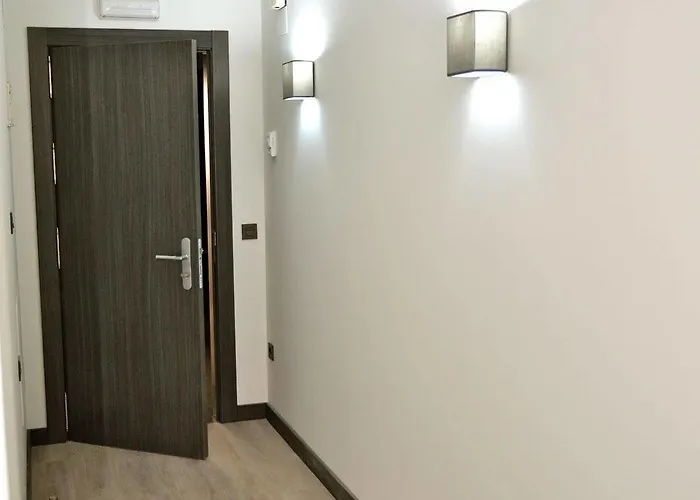 Апарт-готель Capua Хіхон